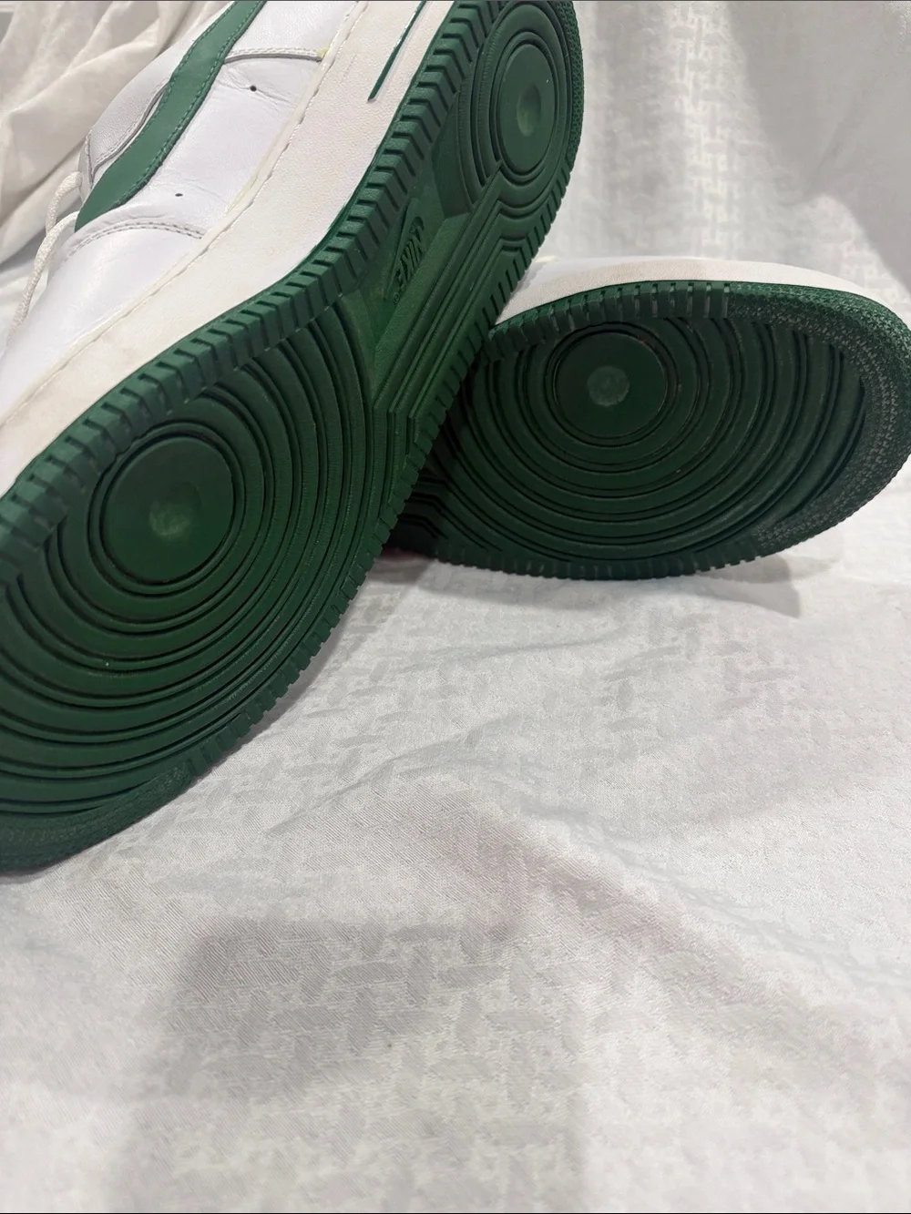 Nike Men’s White Sneakers with Green Swoosh